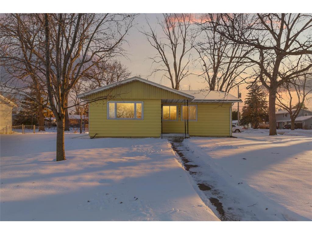 1221 Home Place Faribault MN 55021 7000072 image1