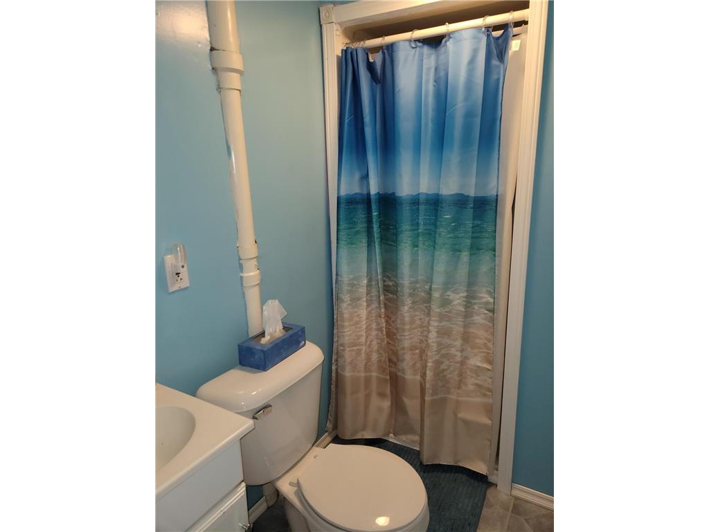1221 Irving Street Alexandria MN 56308 7059399 image17