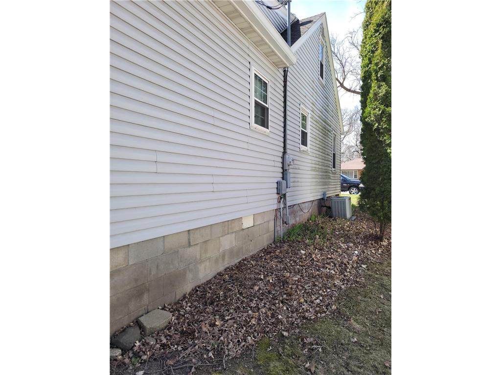 1221 Irving Street Alexandria MN 56308 7059399 image27