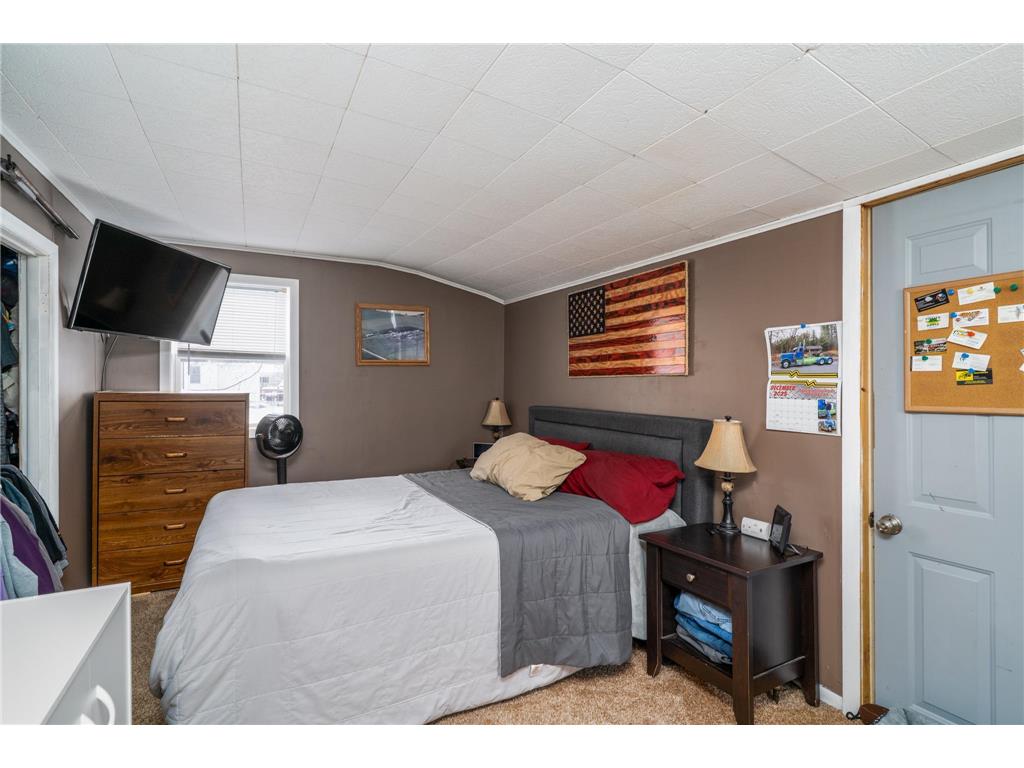 1221 Knight Avenue N Thief River Falls MN 56701 7002196 image14
