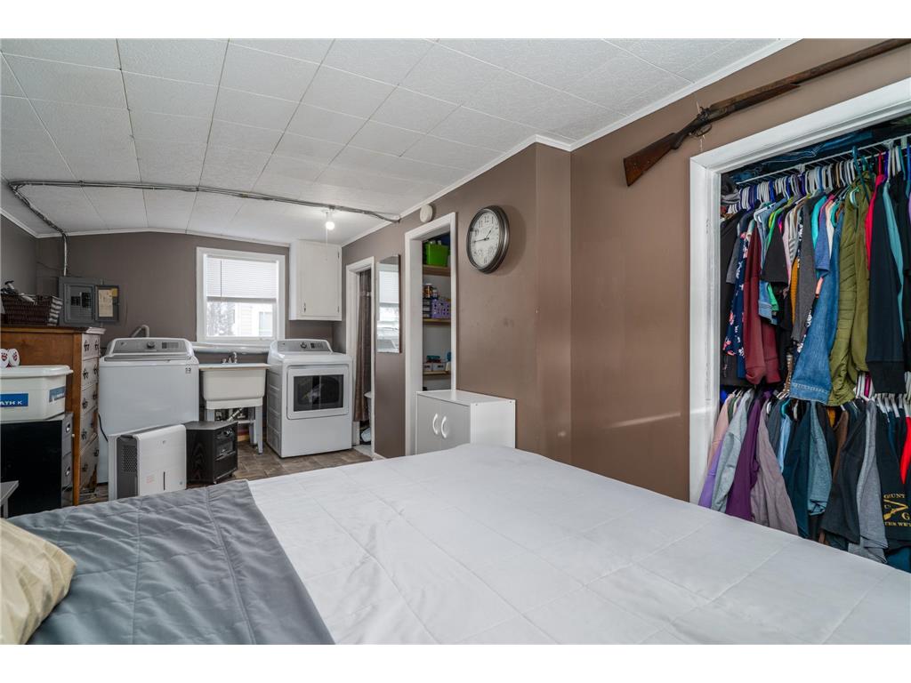 1221 Knight Avenue N Thief River Falls MN 56701 7002196 image16