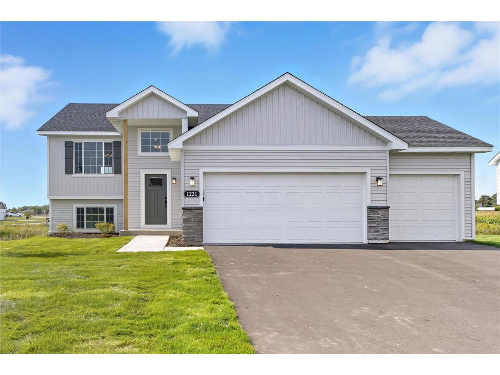 1221 Woods Road NE Isanti MN 55040 7004336 image1