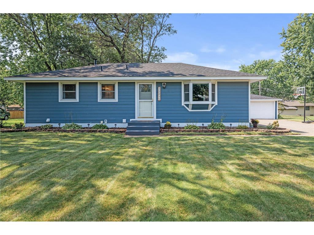 12216 Fergus Street NE Blaine MN 55449 6584075 image1