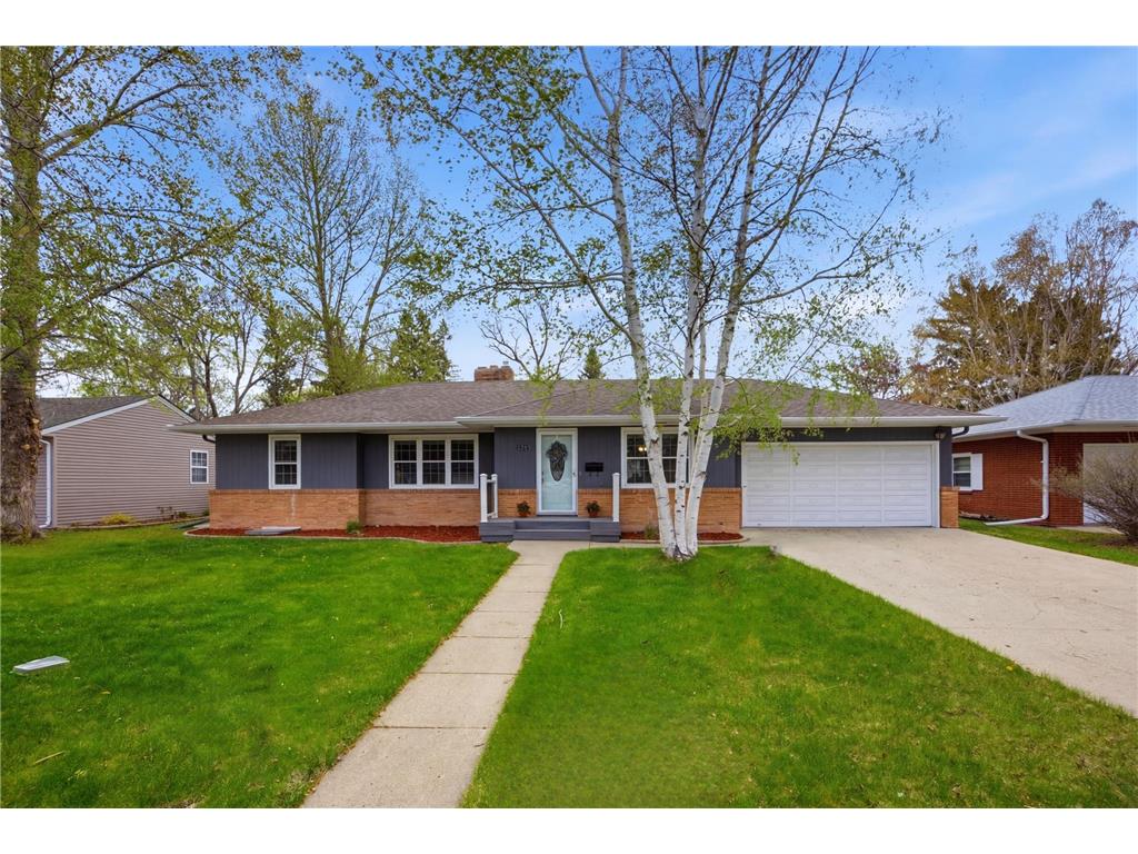 1222 15th Street S Moorhead MN 56560 7068871 image1