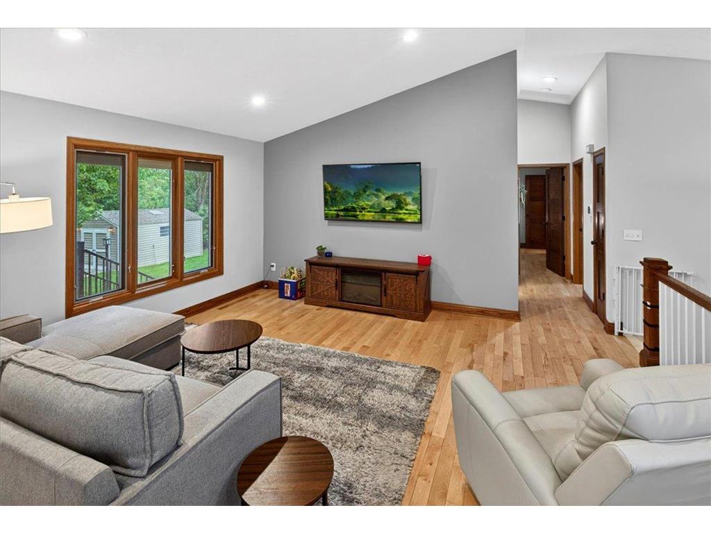 1222 Saddlebrook Lane Woodbury MN 55125 7092985 image6