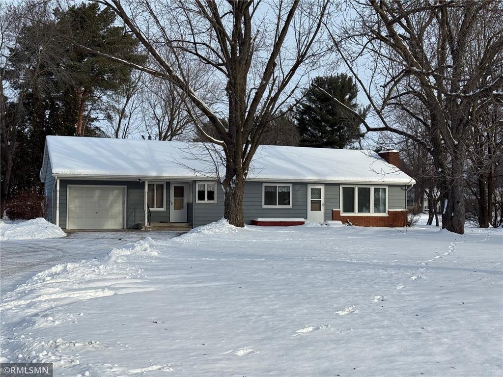 1222 W 4th Street New Richmond WI 54017 7001212 image1