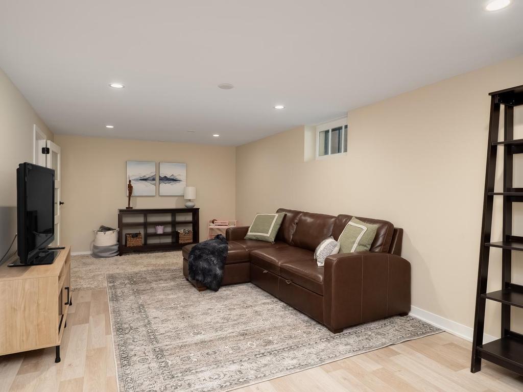 1222 W 53rd Street Minneapolis MN 55419 7019302 image24