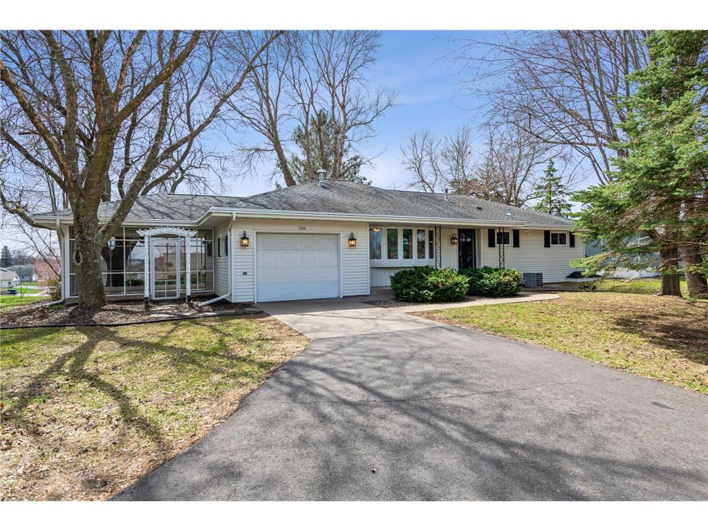 1222 W Division Street River Falls Twp WI 54022 6359450 image1