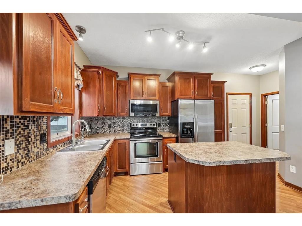12220 Xylite Street NE #A Blaine MN 55449 7097724 image4