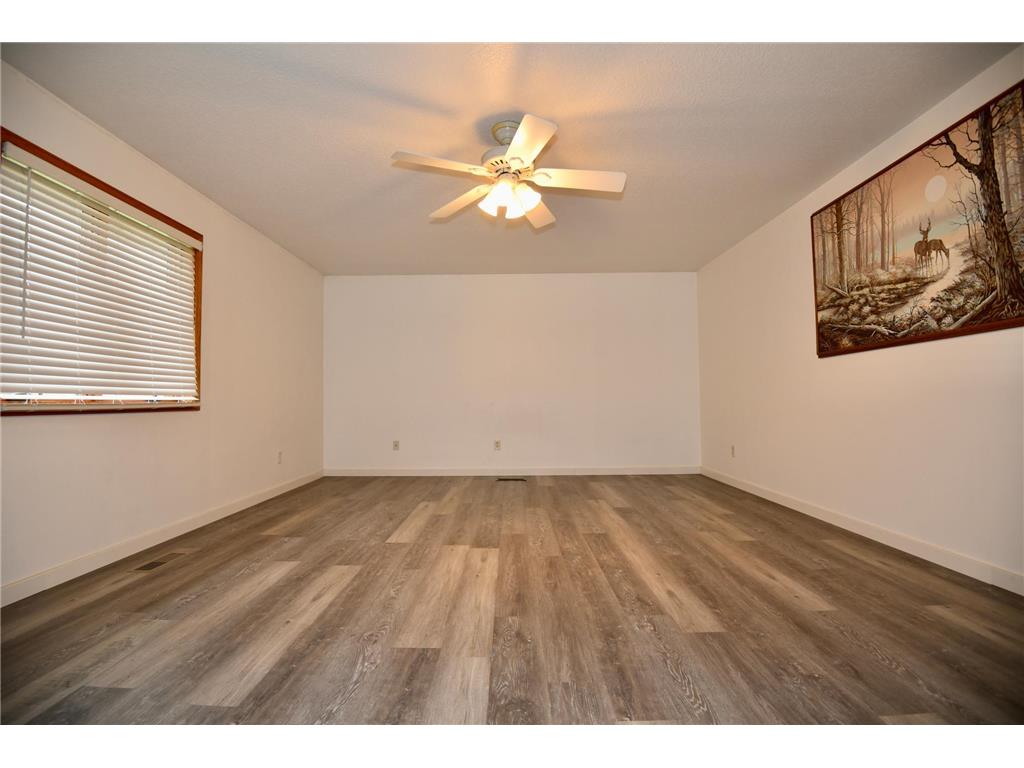 12221 85th Avenue Milaca MN 56353 7056078 image31