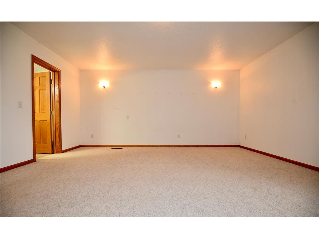 12221 85th Avenue Milaca MN 56353 7056078 image46