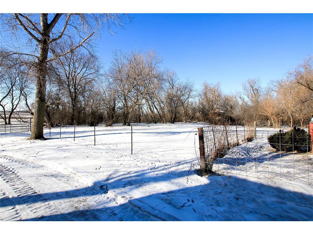 12221 Page Avenue Brownton MN 55312 7013514 image39
