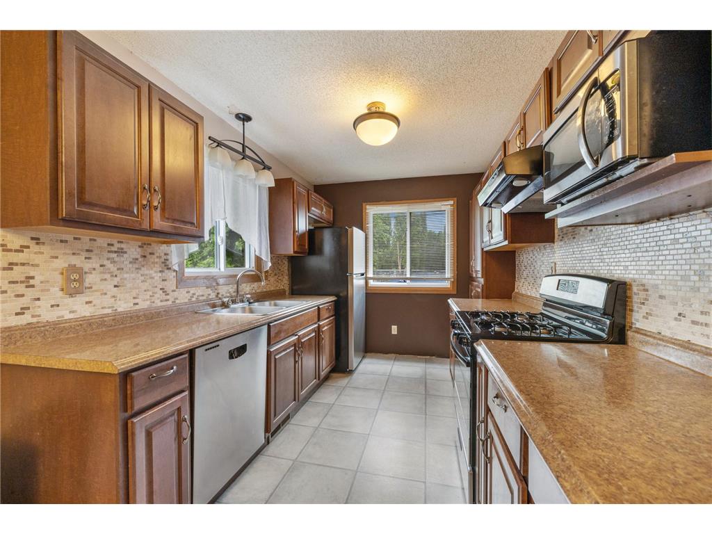 1223 Barclay Street Saint Paul MN 55106 6374462 image1