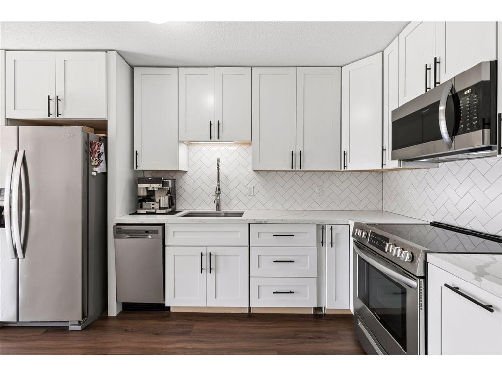 12238 Oak Leaf Circle Burnsville MN 55337 7046125 image13
