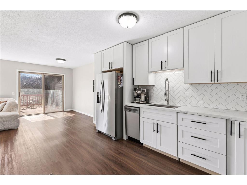 12238 Oak Leaf Circle Burnsville MN 55337 7046125 image14