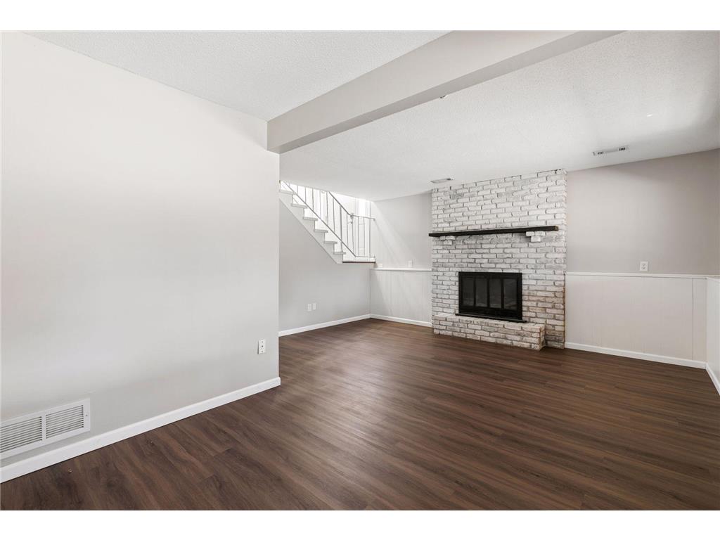 12238 Oak Leaf Circle Burnsville MN 55337 7046125 image29