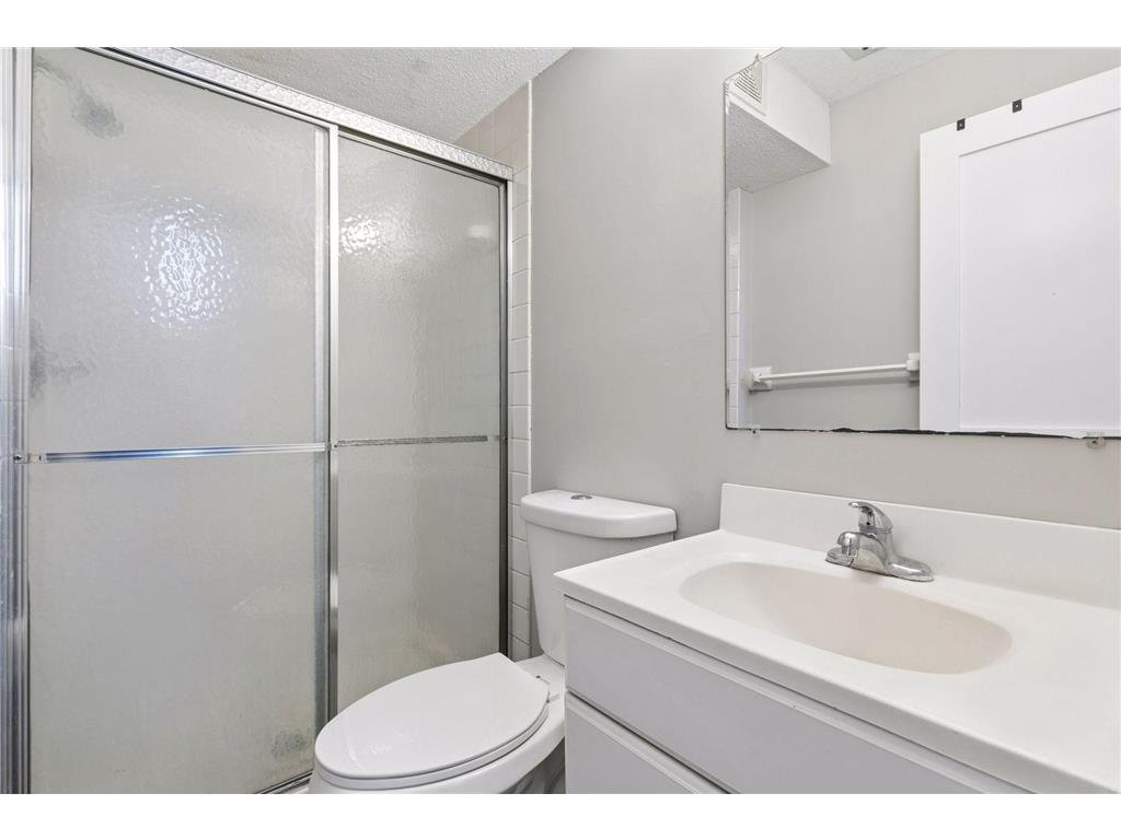 12238 Oak Leaf Circle Burnsville MN 55337 7046125 image30