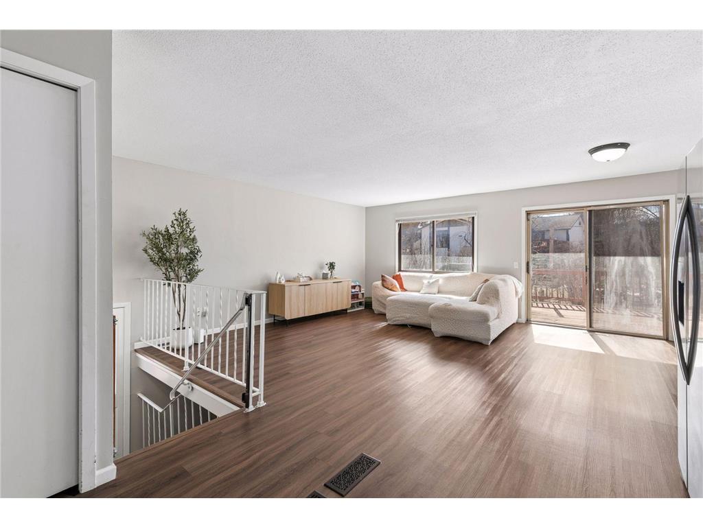 12238 Oak Leaf Circle Burnsville MN 55337 7046125 image9