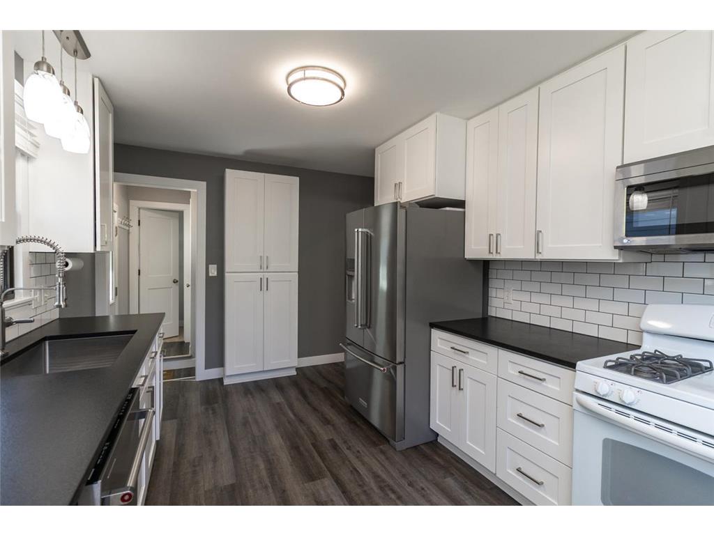 1224 6th Street E Saint Paul MN 55106 7070827 image10