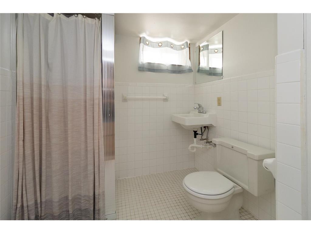 1224 6th Street E Saint Paul MN 55106 7070827 image21