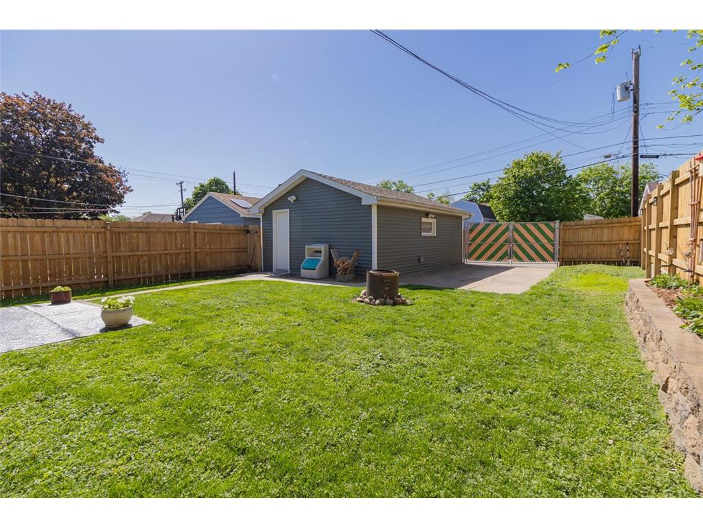 1224 6th Street E Saint Paul MN 55106 7070827 image25