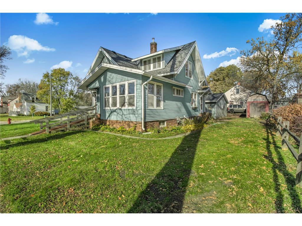 1224 Becker Avenue SW Willmar MN 56201 6813759 image2