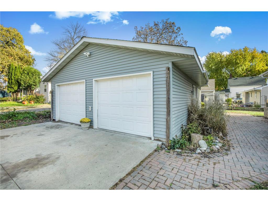 1224 Becker Avenue SW Willmar MN 56201 6813759 image5