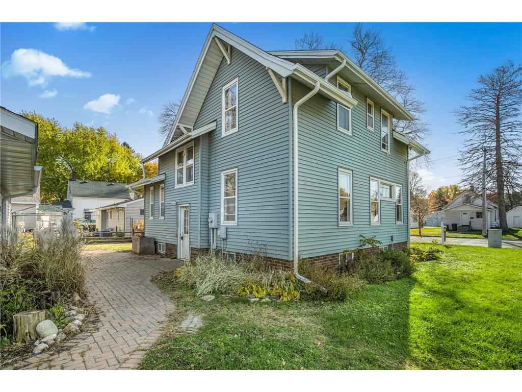 1224 Becker Avenue SW Willmar MN 56201 6813759 image6