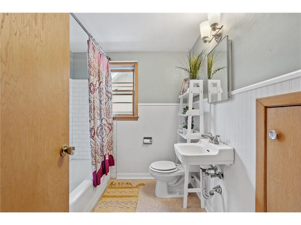 1224 Edmund Avenue Saint Paul MN 55104 7060388 image25