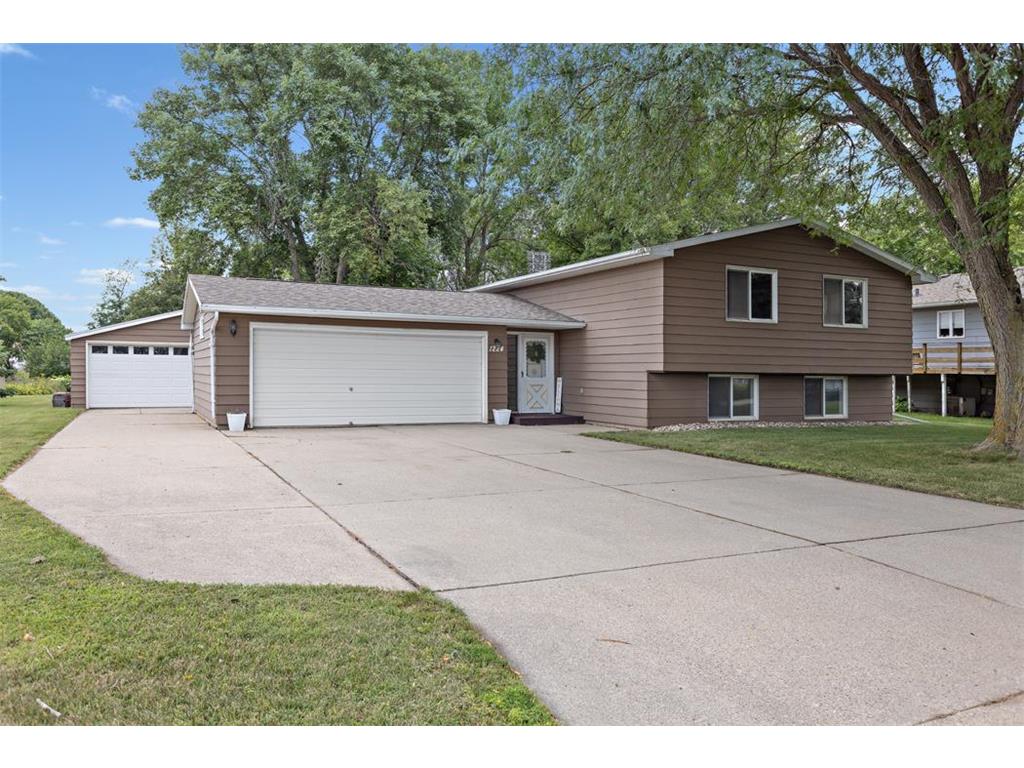 1224 Highway 15 S, Fairmont, MN, 56031 MLS 6405482 Edina Realty