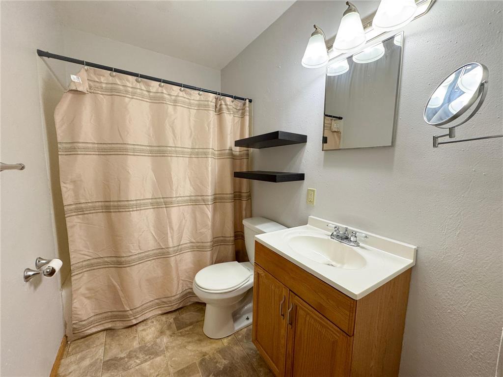 1224 Lake Street Fergus Falls MN 56537 7071775 image15