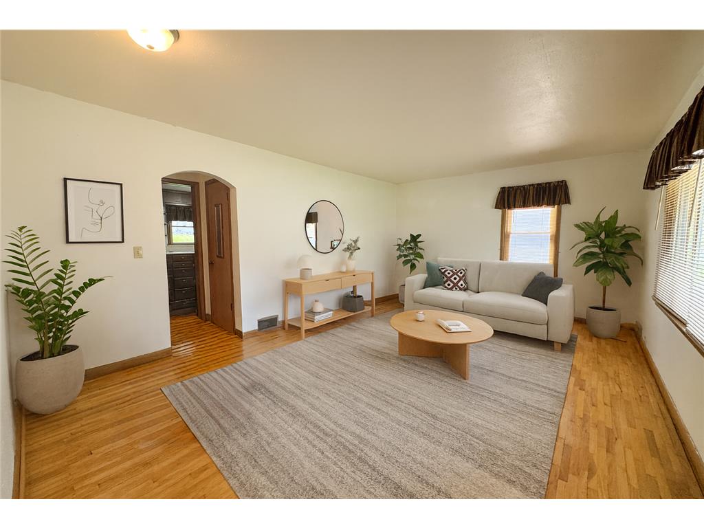 1224 Lake Street Fergus Falls MN 56537 7071775 image2