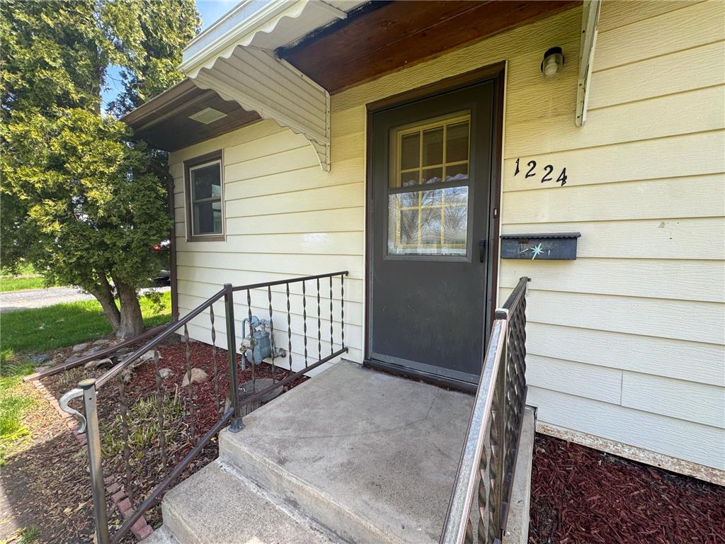 1224 Lake Street Fergus Falls MN 56537 7071775 image22