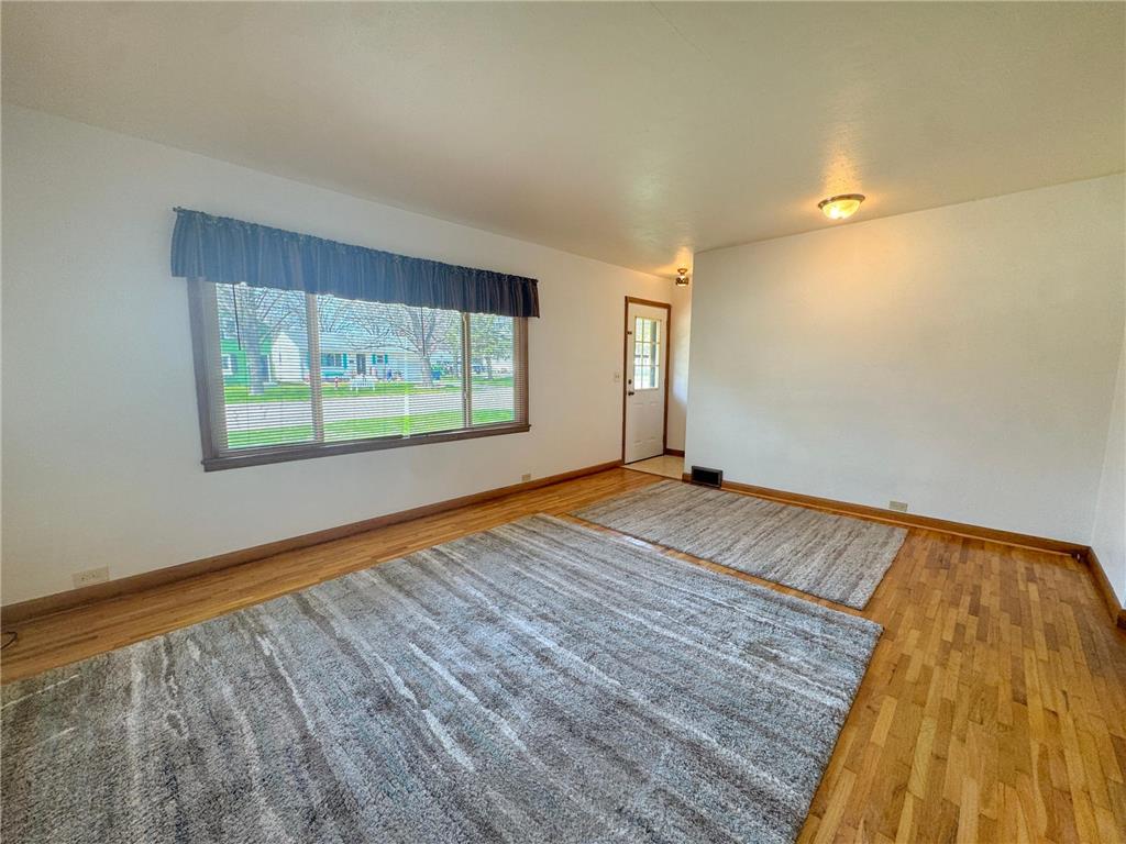 1224 Lake Street Fergus Falls MN 56537 7071775 image4