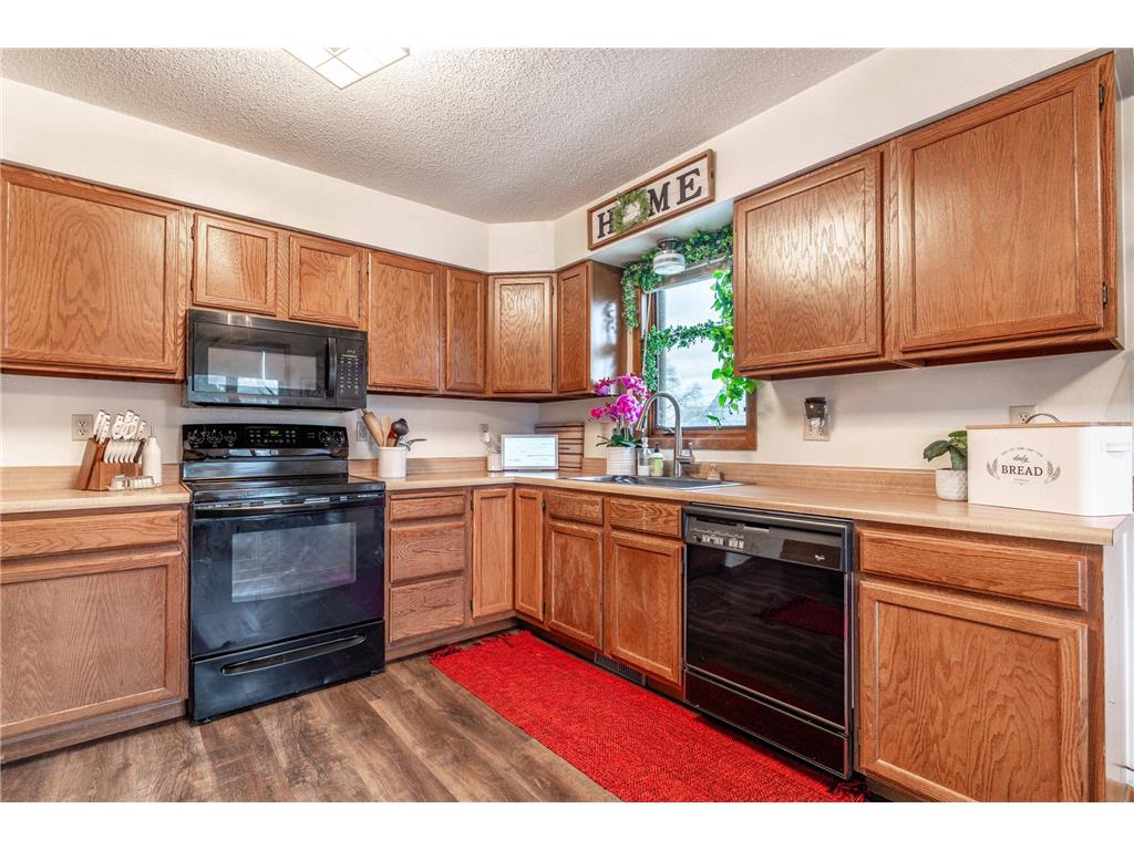 1224 N Marien Street Fergus Falls MN 56537 7066808 image30