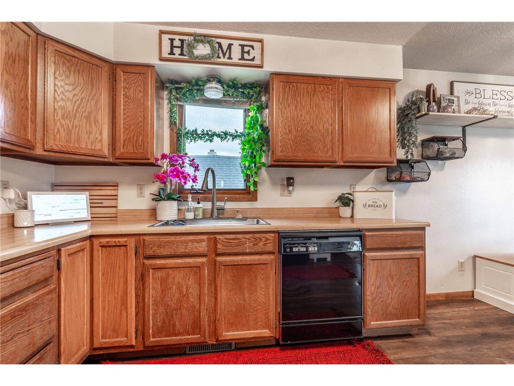 1224 N Marien Street Fergus Falls MN 56537 7066808 image32