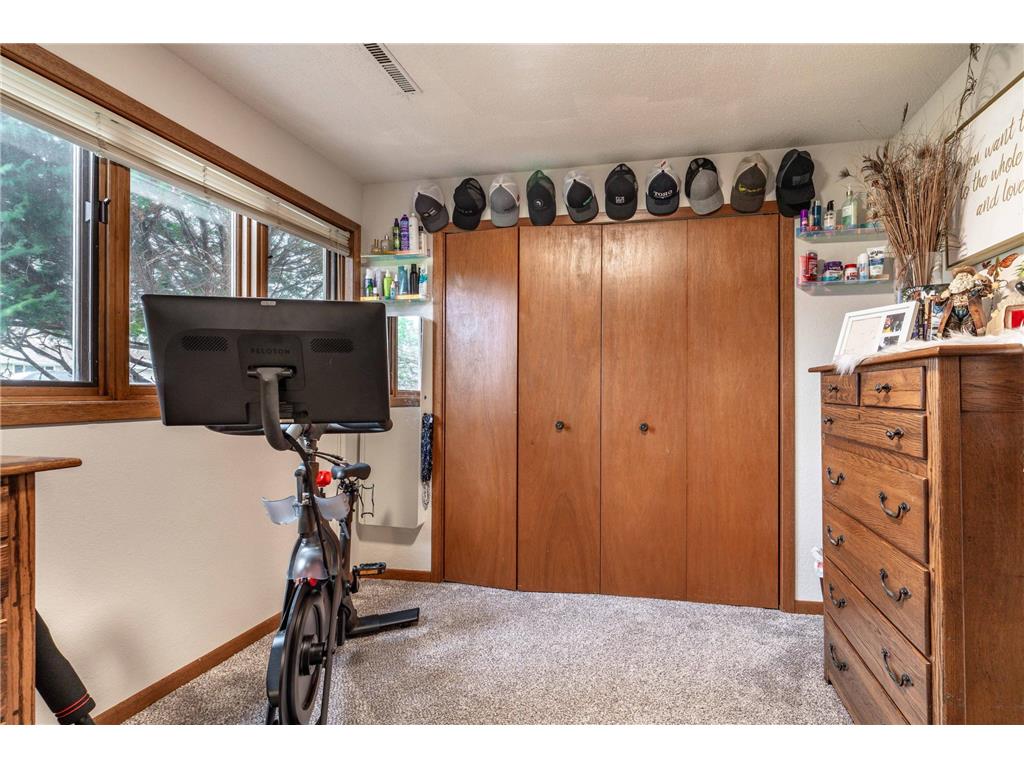 1224 N Marien Street Fergus Falls MN 56537 7066808 image52