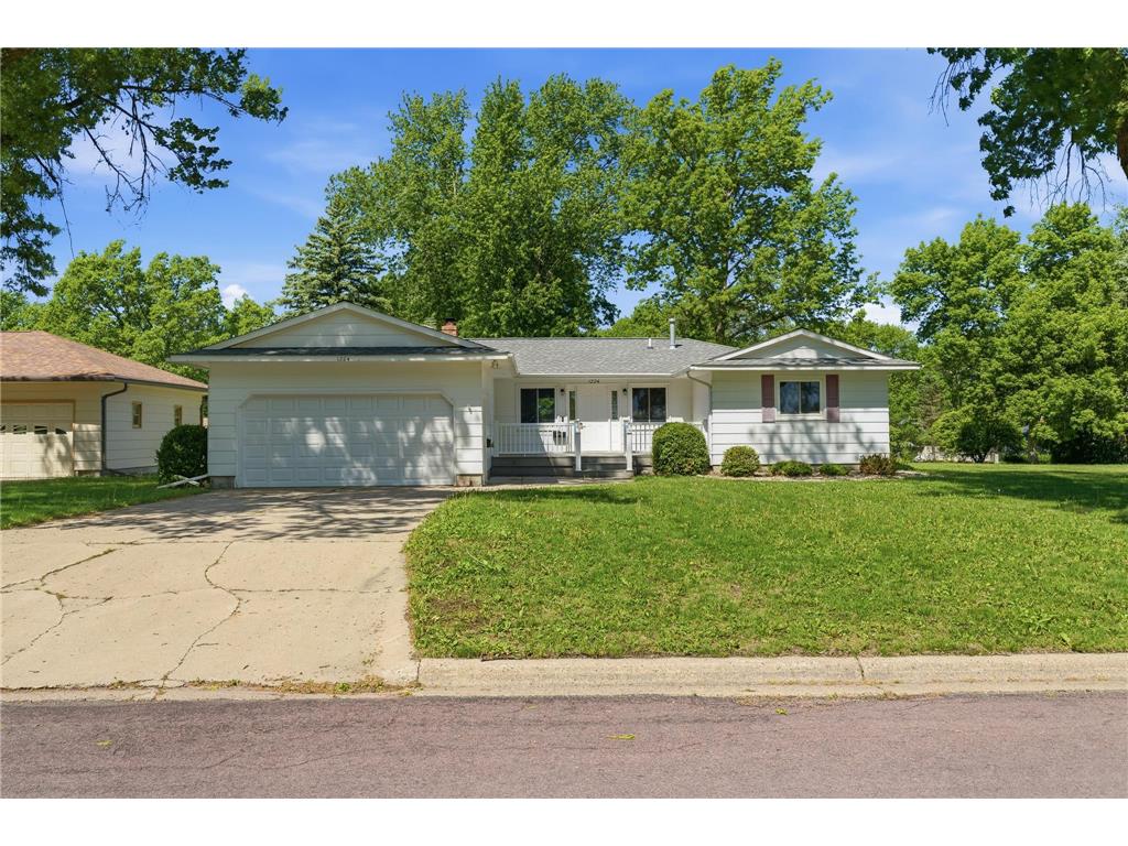 1224 S Ramsey Street Blue Earth MN 56013 7024048 image1