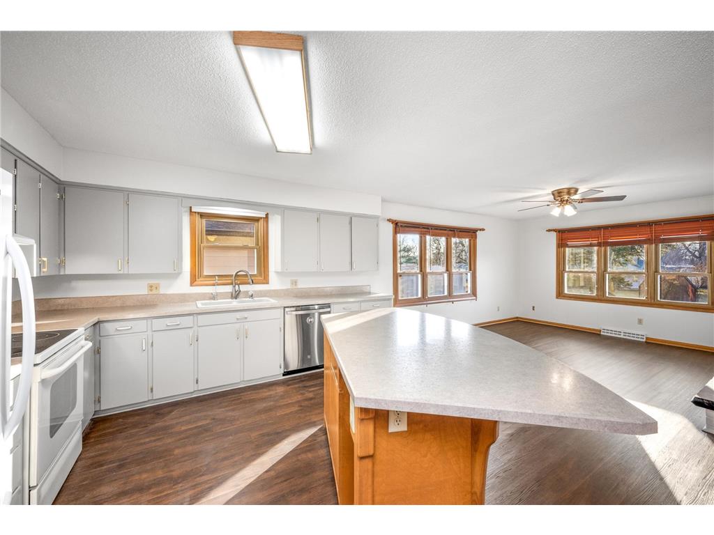 1224 S Ramsey Street Blue Earth MN 56013 7024048 image19