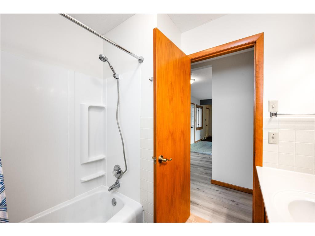 1224 S Ramsey Street Blue Earth MN 56013 7024048 image34