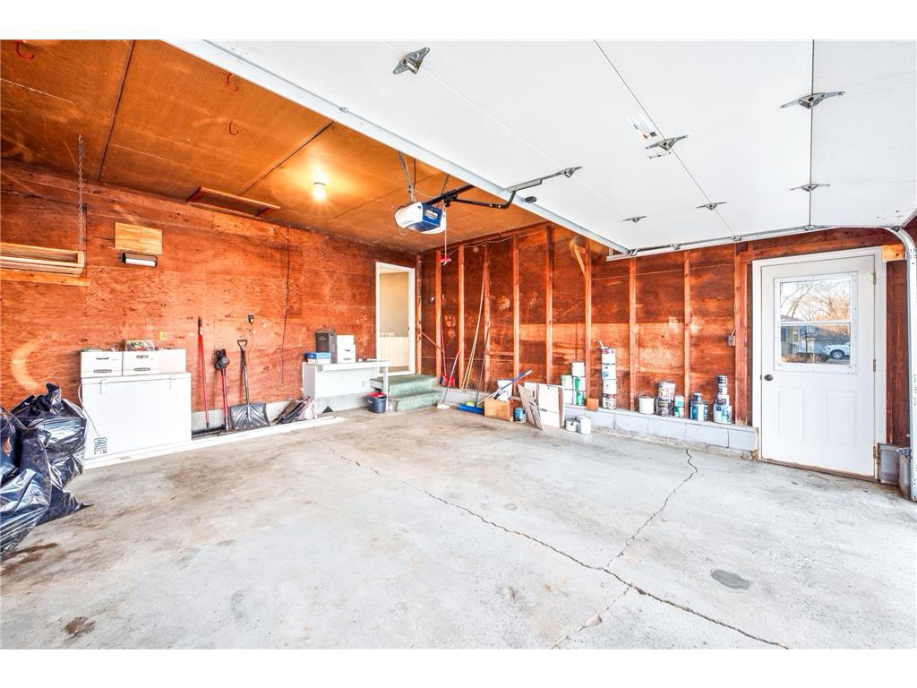 1224 S Ramsey Street Blue Earth MN 56013 7024048 image48