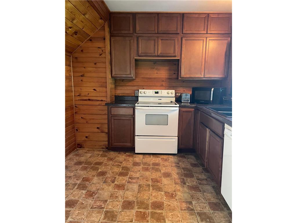 1224 Saint Joseph Avenue Albert Lea MN 56007 6755550 image7