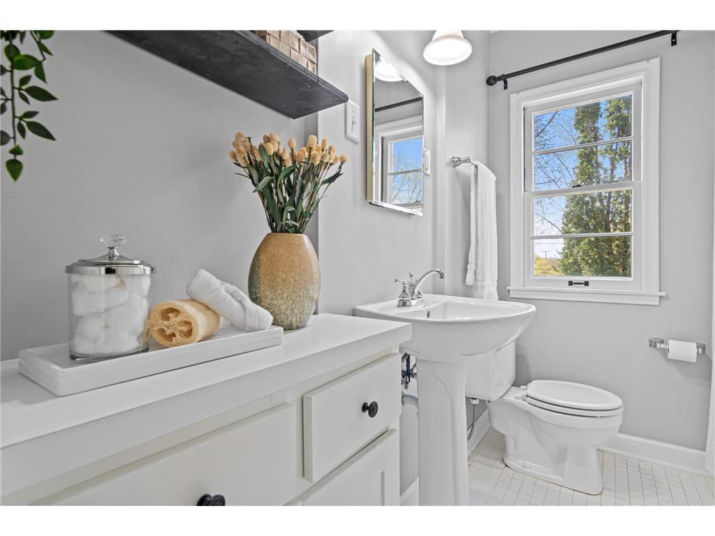 1224 Sargent Avenue Saint Paul MN 55105 7058635 image21