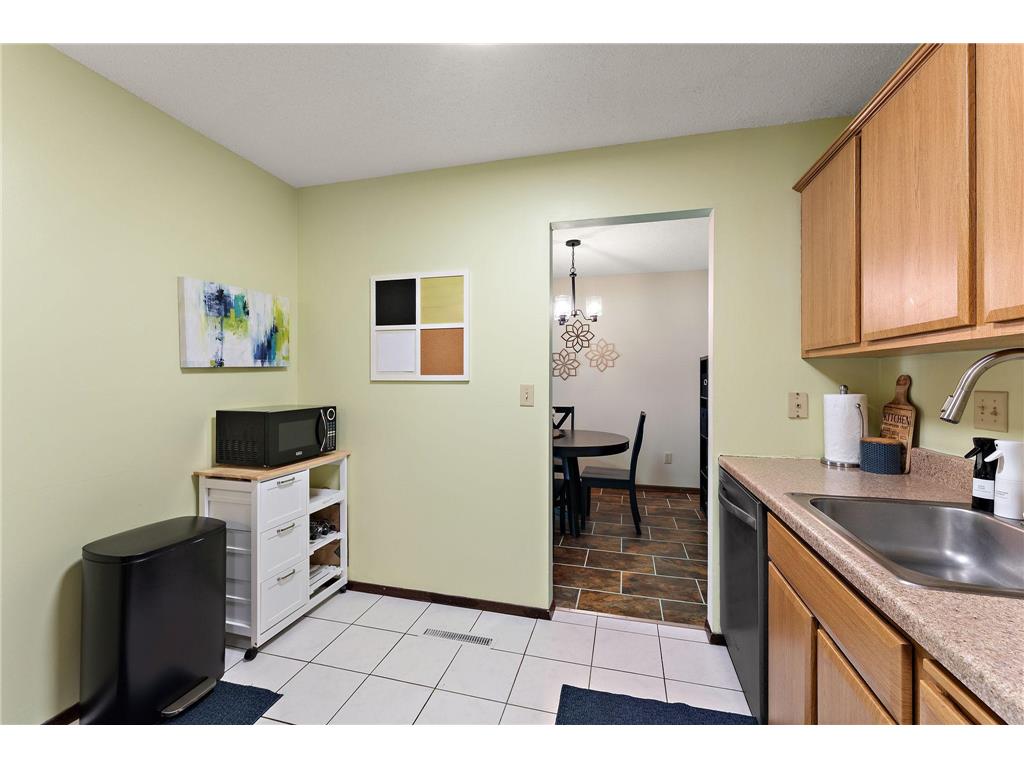 1224 Wagon Wheel Road Hopkins MN 55343 7100408 image10