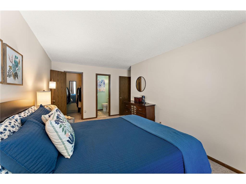 1224 Wagon Wheel Road Hopkins MN 55343 7100408 image18
