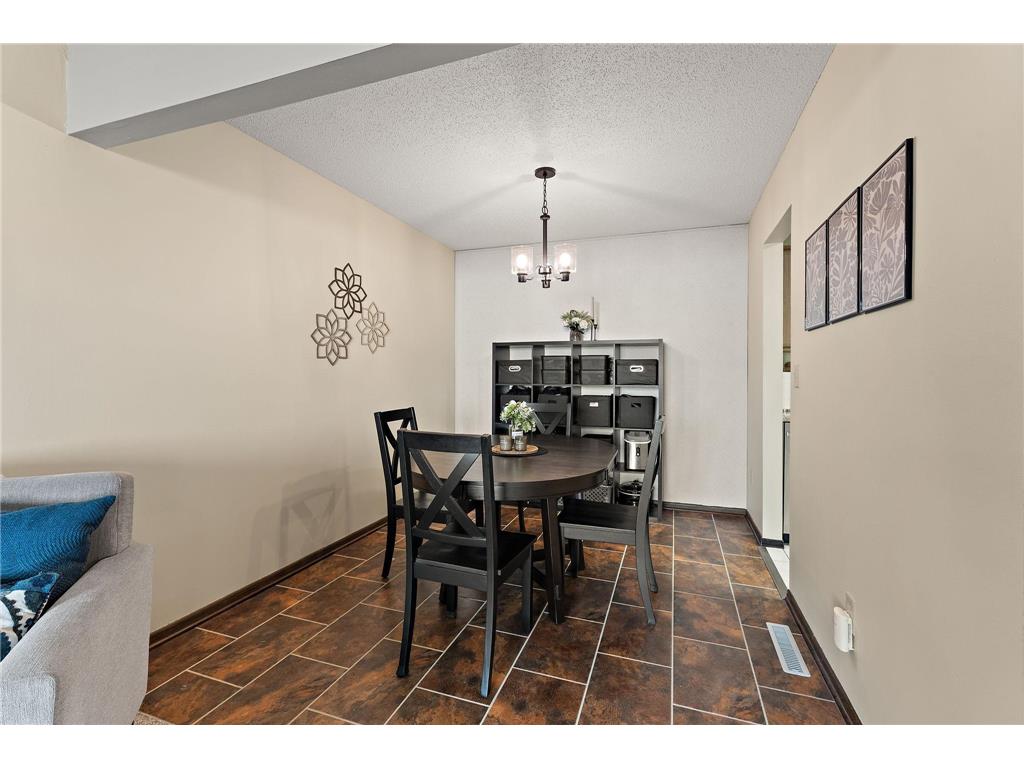1224 Wagon Wheel Road Hopkins MN 55343 7100408 image6