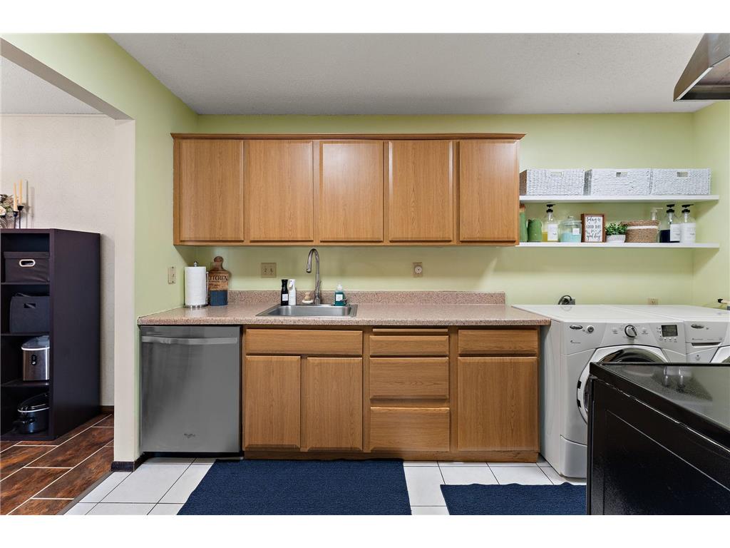 1224 Wagon Wheel Road Hopkins MN 55343 7100408 image8
