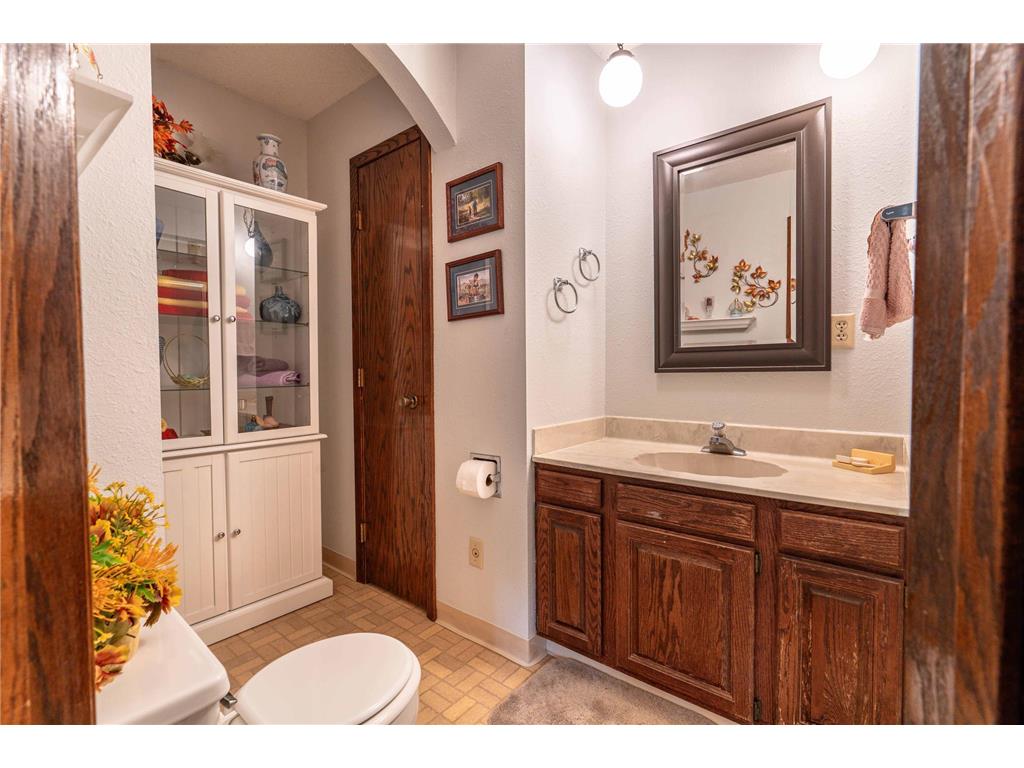 1225 E Mount Faith Avenue Fergus Falls MN 56537 6757063 image87