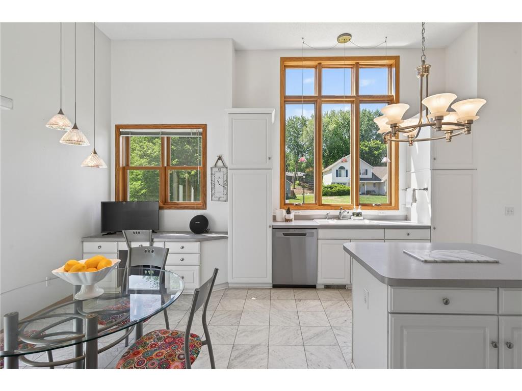 1225 EARLE Way Burnsville MN 55306 7087496 image12