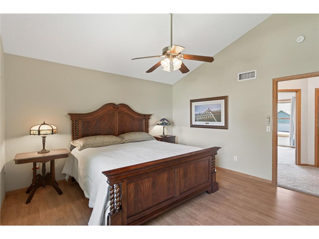 1225 EARLE Way Burnsville MN 55306 7087496 image26